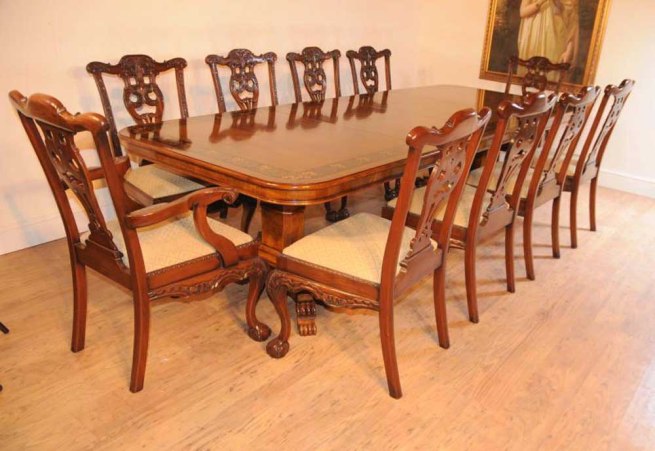 Regency Pedestal Table & Set Chippendale Dining Chairs Suite