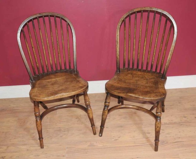 Set 8 English Bow Back Country Windsor Chairs